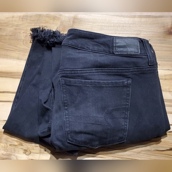 AE | Super Low Super Stretch Black Ripped Jeans in Size 10 - Picture 2 of 14
